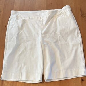 Chico's Classic White Pull On Shorts Size 16